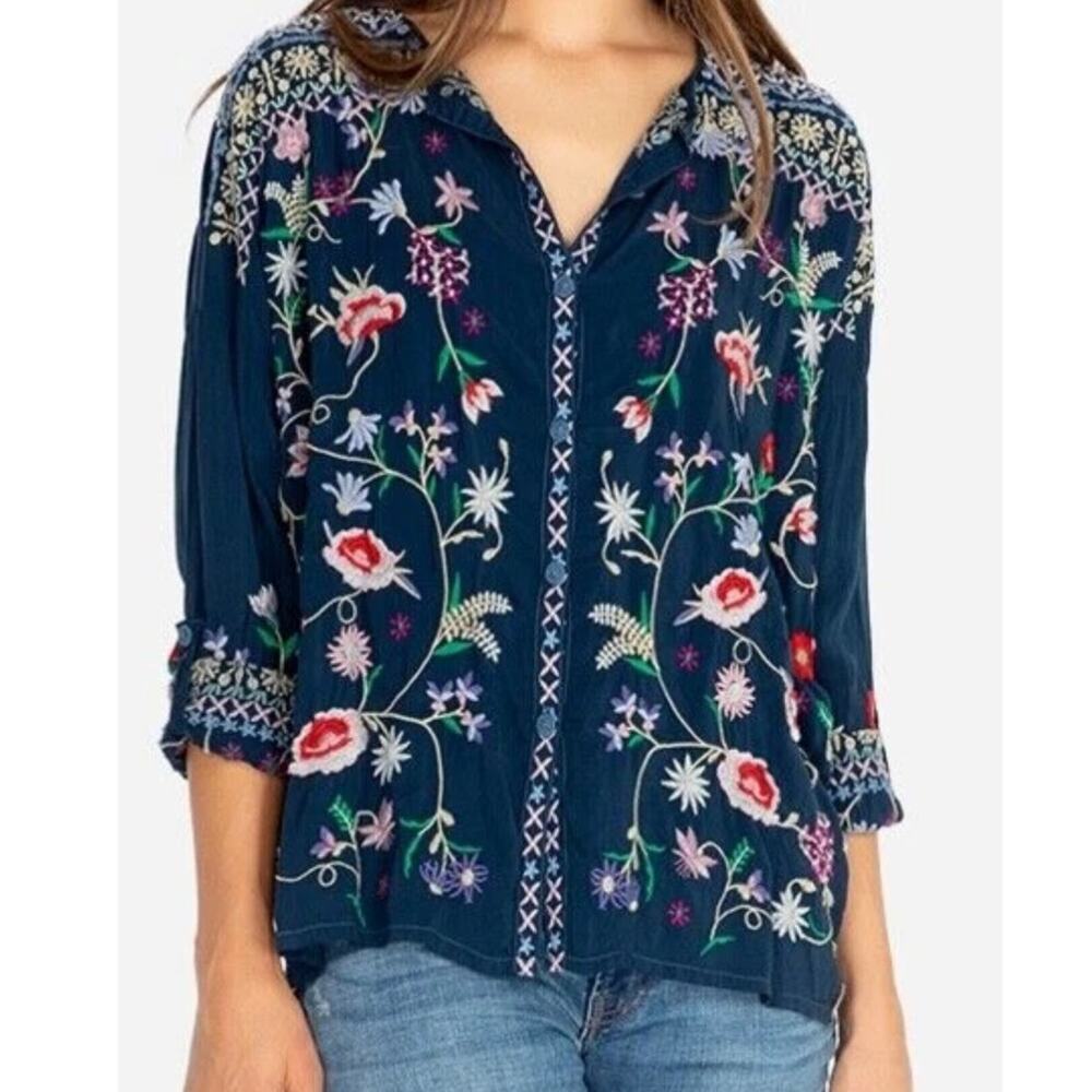 Johnny Was Gisella Top Womens Small Navy Extensive Floral Embroidery Boho Button